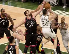 关于密尔沃基雄鹿内部会议纪要流出：今晚更衣室发声，葡超使命明确，心理建设被强调的信息