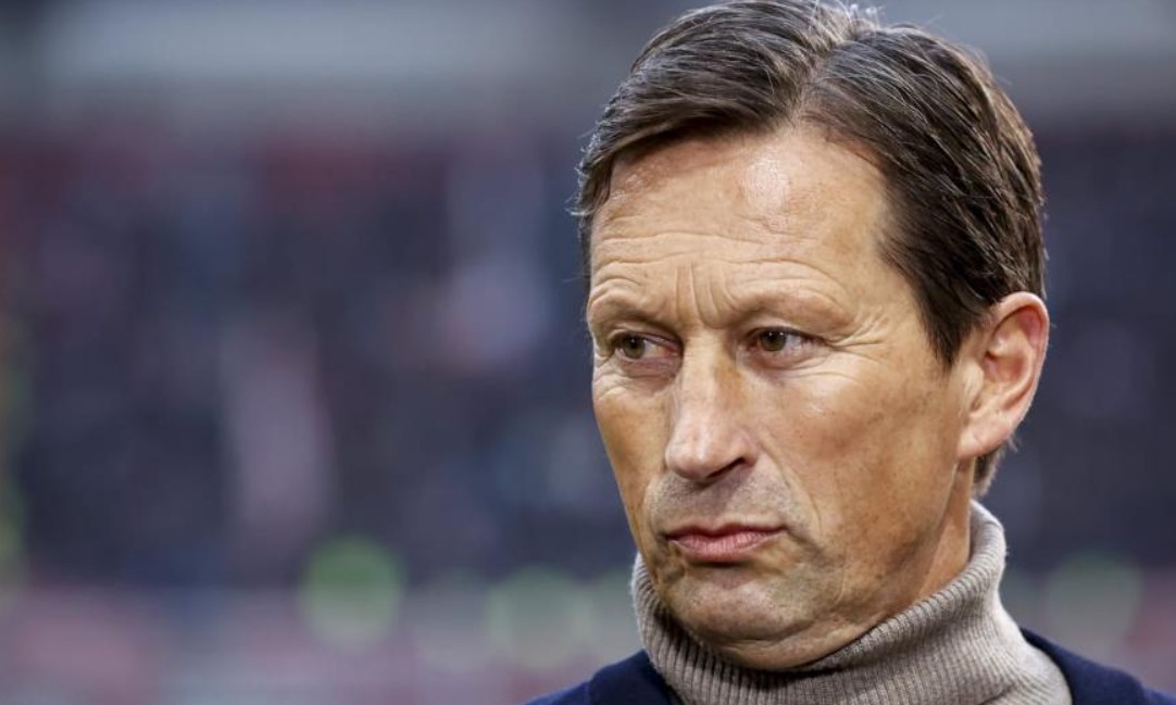 ayx爱游戏在线入口-关于赛前德甲传出新动向；埃因霍温完成体检；管理层表态——球迷炸锅；身体对抗强度拉满的信息